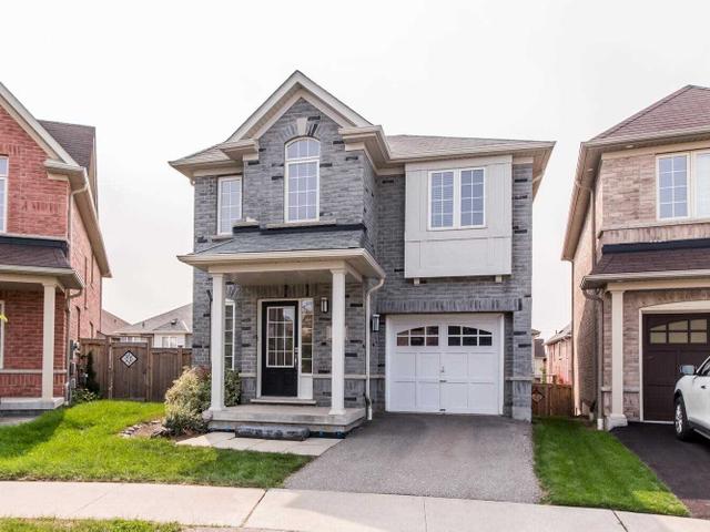 18 Kinrade Cres