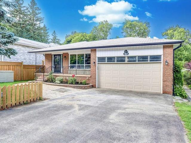 364 Sheppard Ave