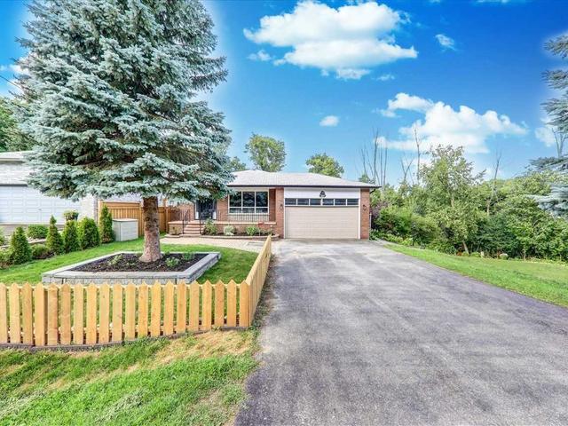 364 Sheppard Ave