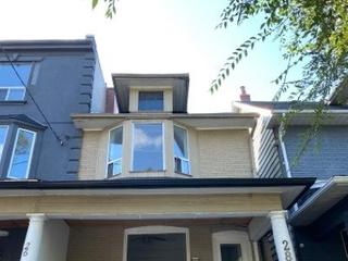 28 Caroline Ave