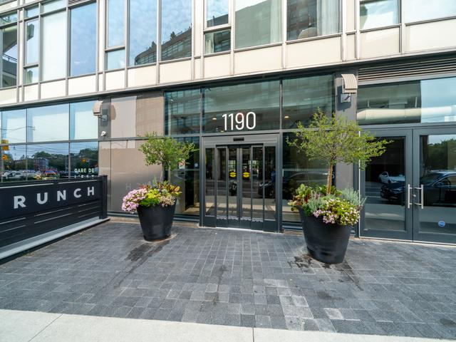 520 - 1190 Dundas St E