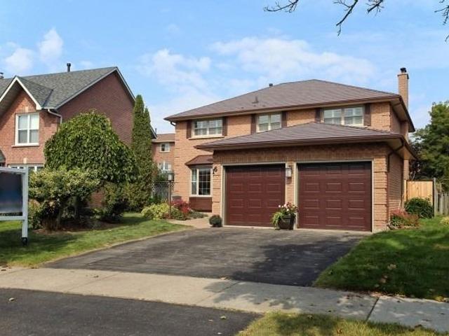 16 Fitzgerald Dr