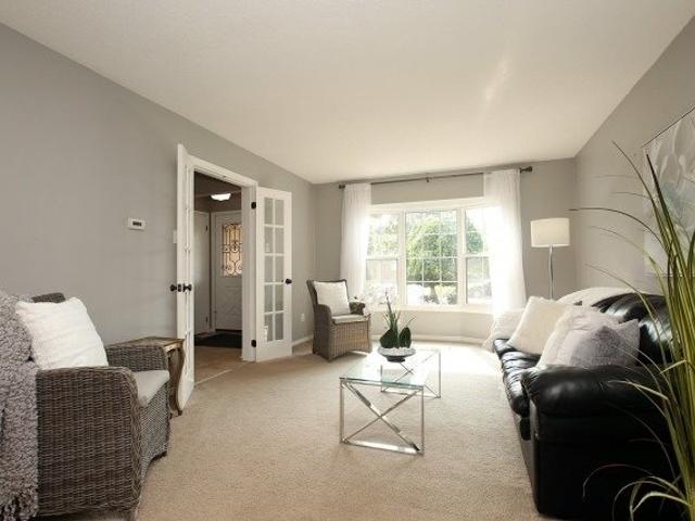 16 Fitzgerald Dr