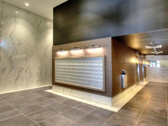 702 - 25 Baseball Pl