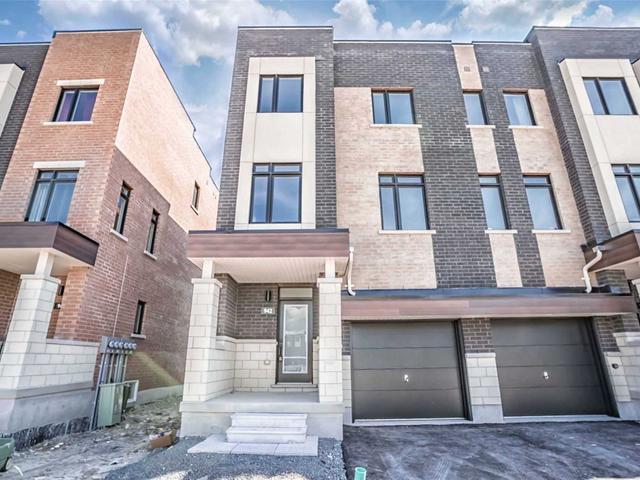 942 Kicking Horse Path