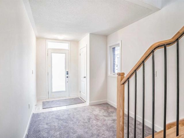 942 Kicking Horse Path