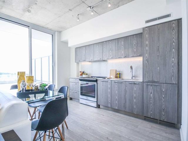 612 - 15 Baseball Pl