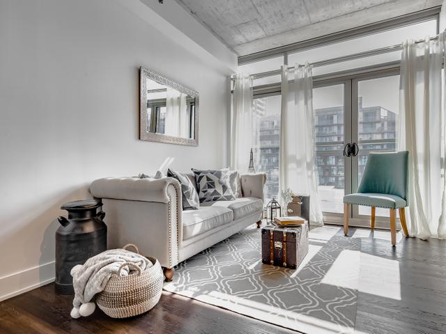 612 - 630 Queen St E