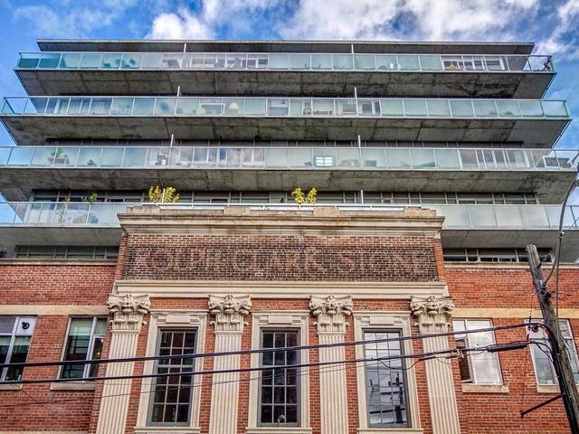 801 - 201 Carlaw Ave