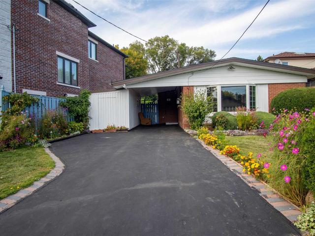 6 Shediac Rd