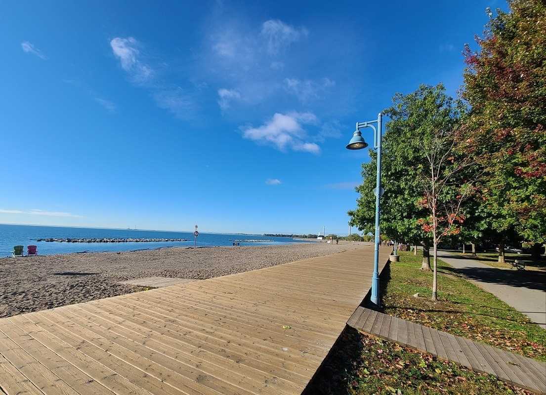 68 Hubbard Blvd, Toronto Sold, E4945179 Condos.ca