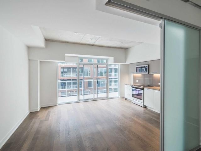 510 - 15 Baseball Pl