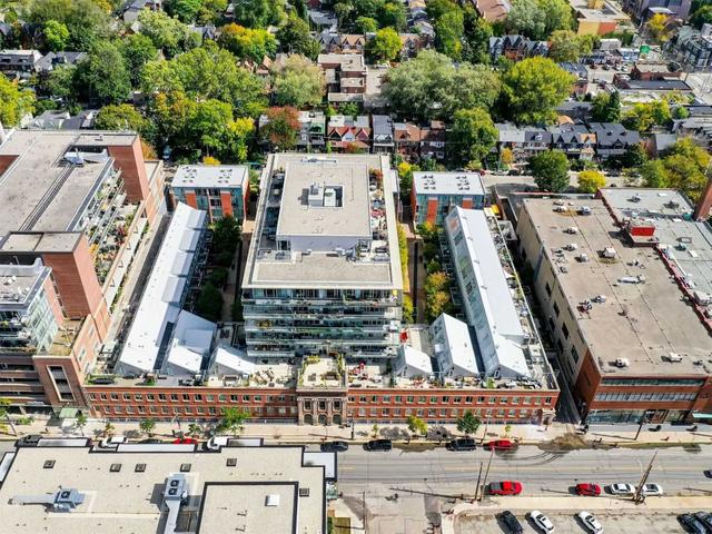 305 - 201 Carlaw Ave