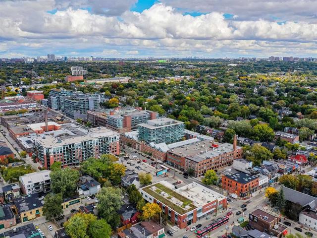 305 - 201 Carlaw Ave