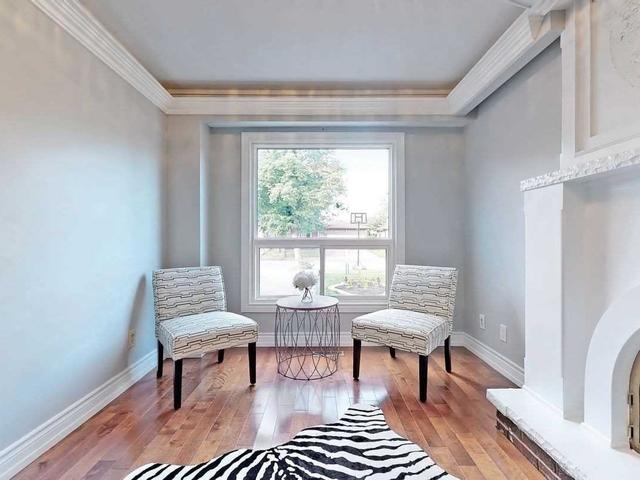 39 Applemore Rd