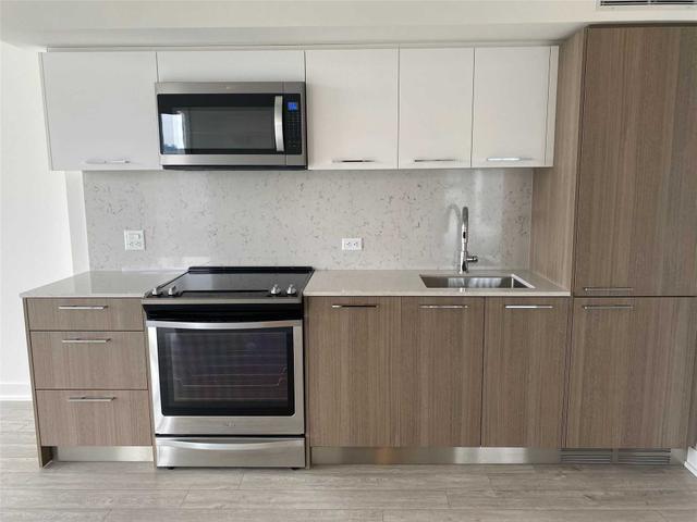 801 - 30 Baseball Pl