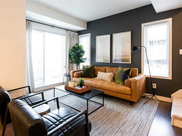 TH-18 - 40 Orchid Place Dr