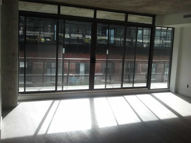 606 - 90 Broadview Ave