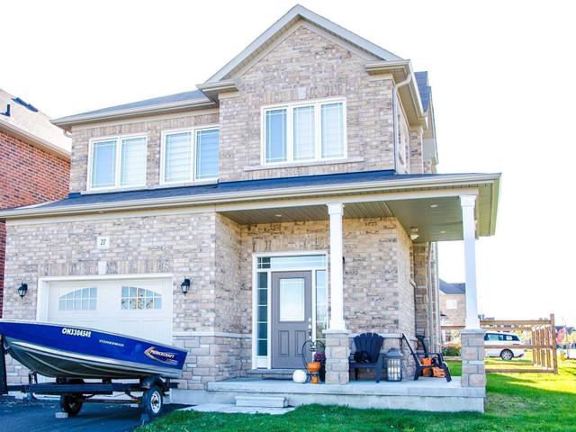 27 Moses Cres
