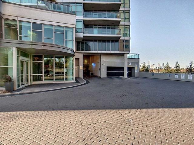 1901 - 1048 Broadview Ave