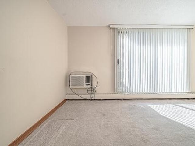 303 - 895 Kennedy Rd