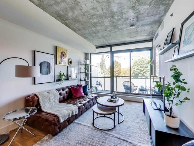 309 - 630 Queen St E