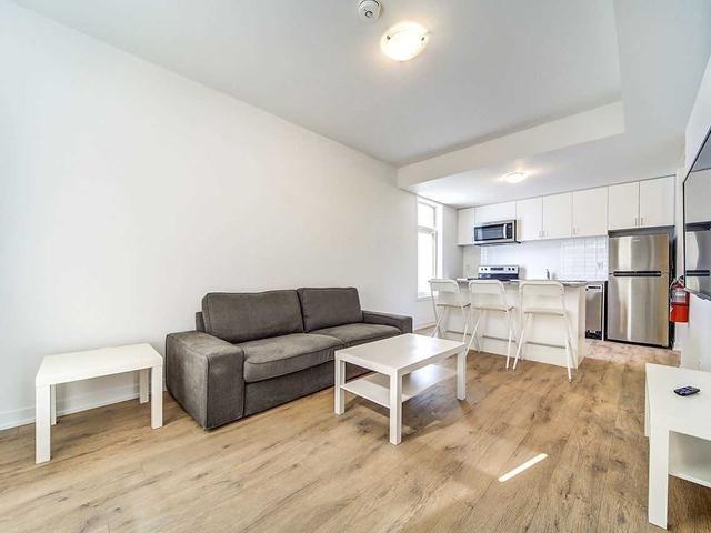 24 - 1720 Simcoe St N