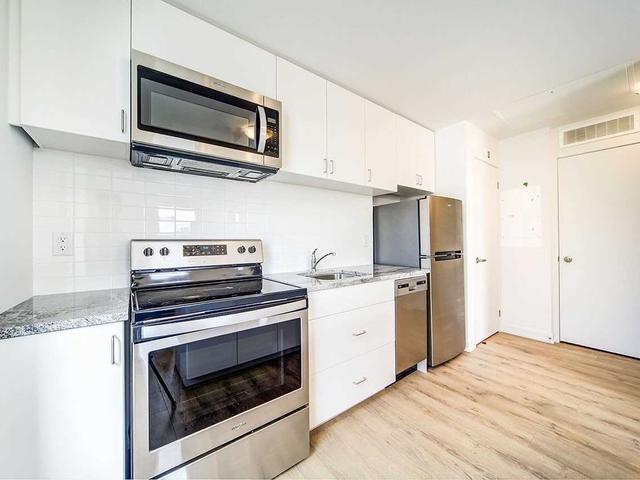 24 - 1720 Simcoe St N