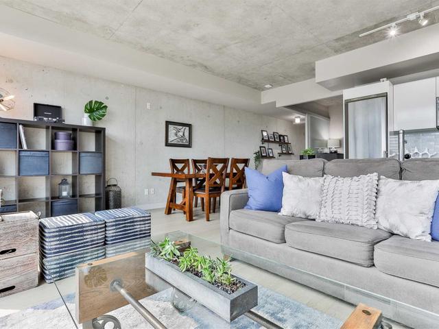 610 - 1201 Dundas St E