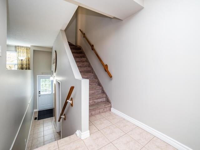16 - 320 Blackthorn St