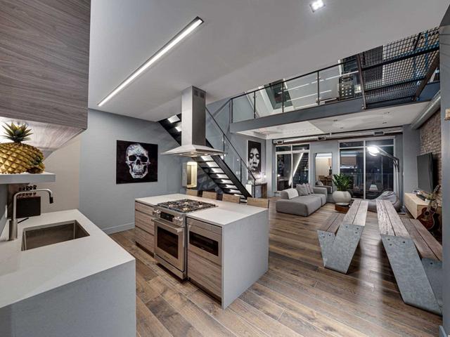 306 - 1842 Queen St E