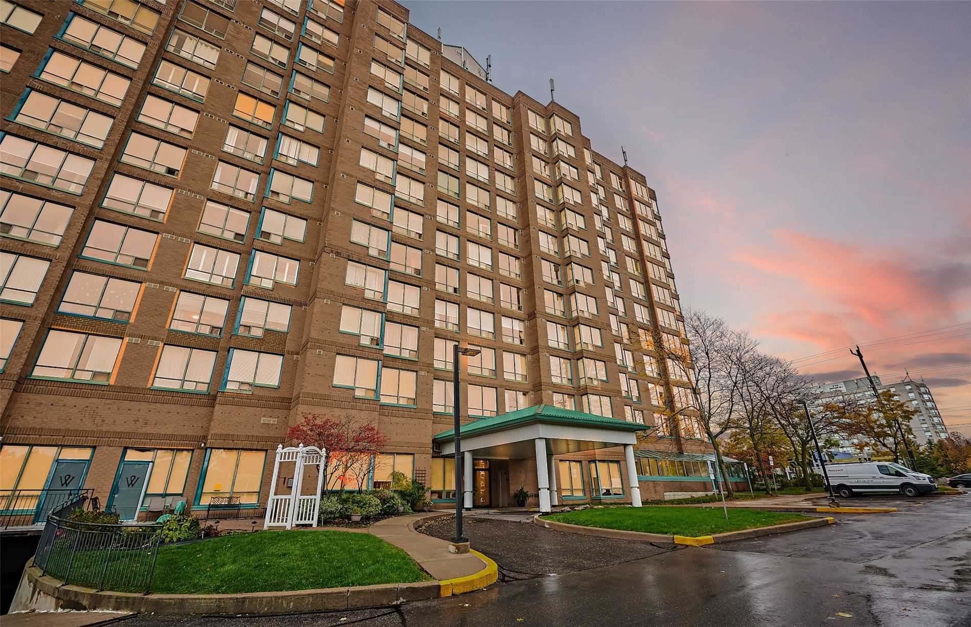 1206 711 Rossland Rd E, Whitby Terminated, E4983359 Condos.ca