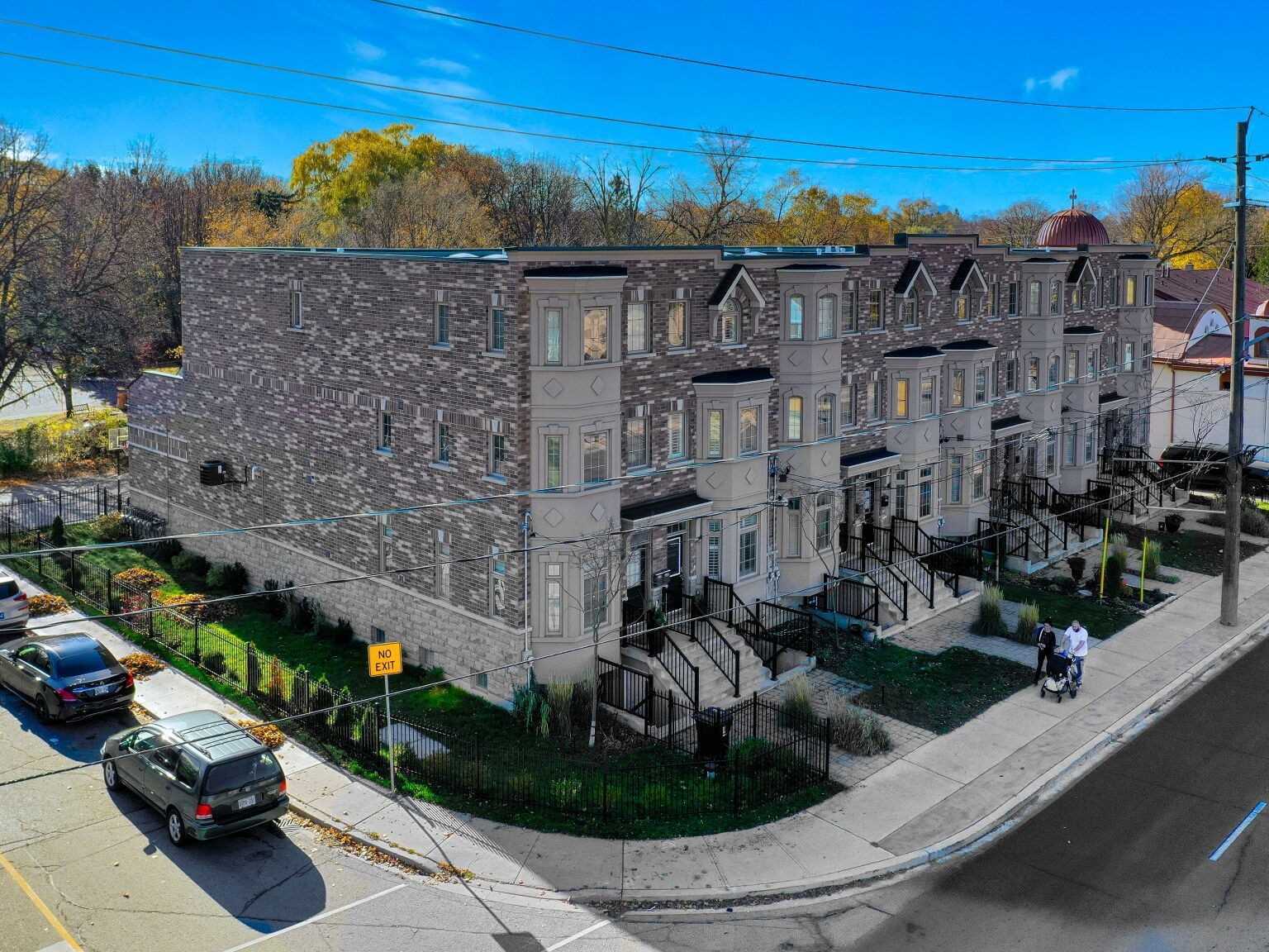 2831 St Clair Ave E, East York Terminated, E4986603 Condos.ca