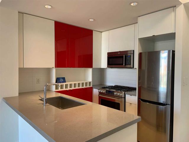 304 - 88 Colgate Ave