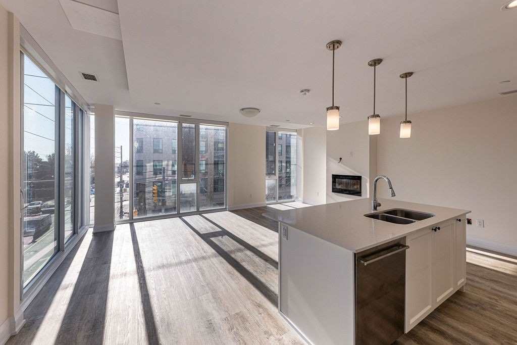 301 200 Woodbine Ave, Toronto Leased, E4990916 Condos.ca