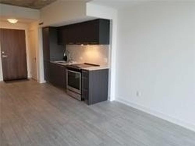 1611 - 15 Baseball Pl