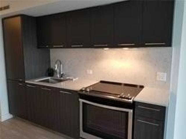 1611 - 15 Baseball Pl