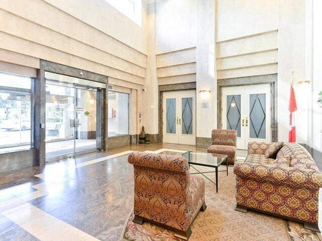 1531 - 68 Corporate Dr