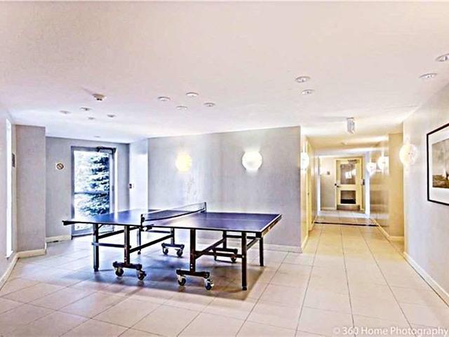 2106 - 36 Lee Centre Dr