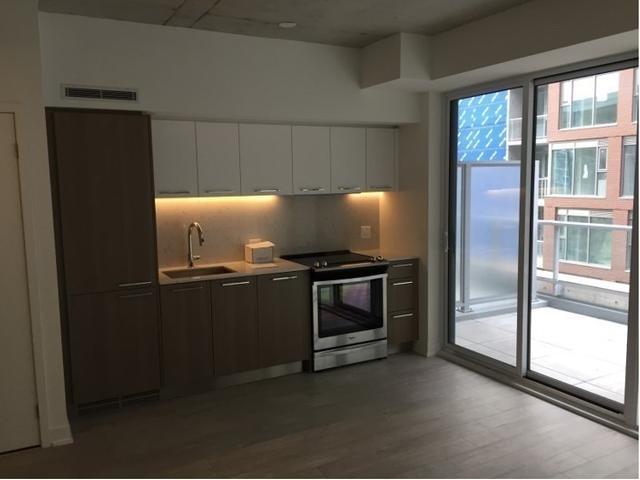 407 - 15 Baseball Pl