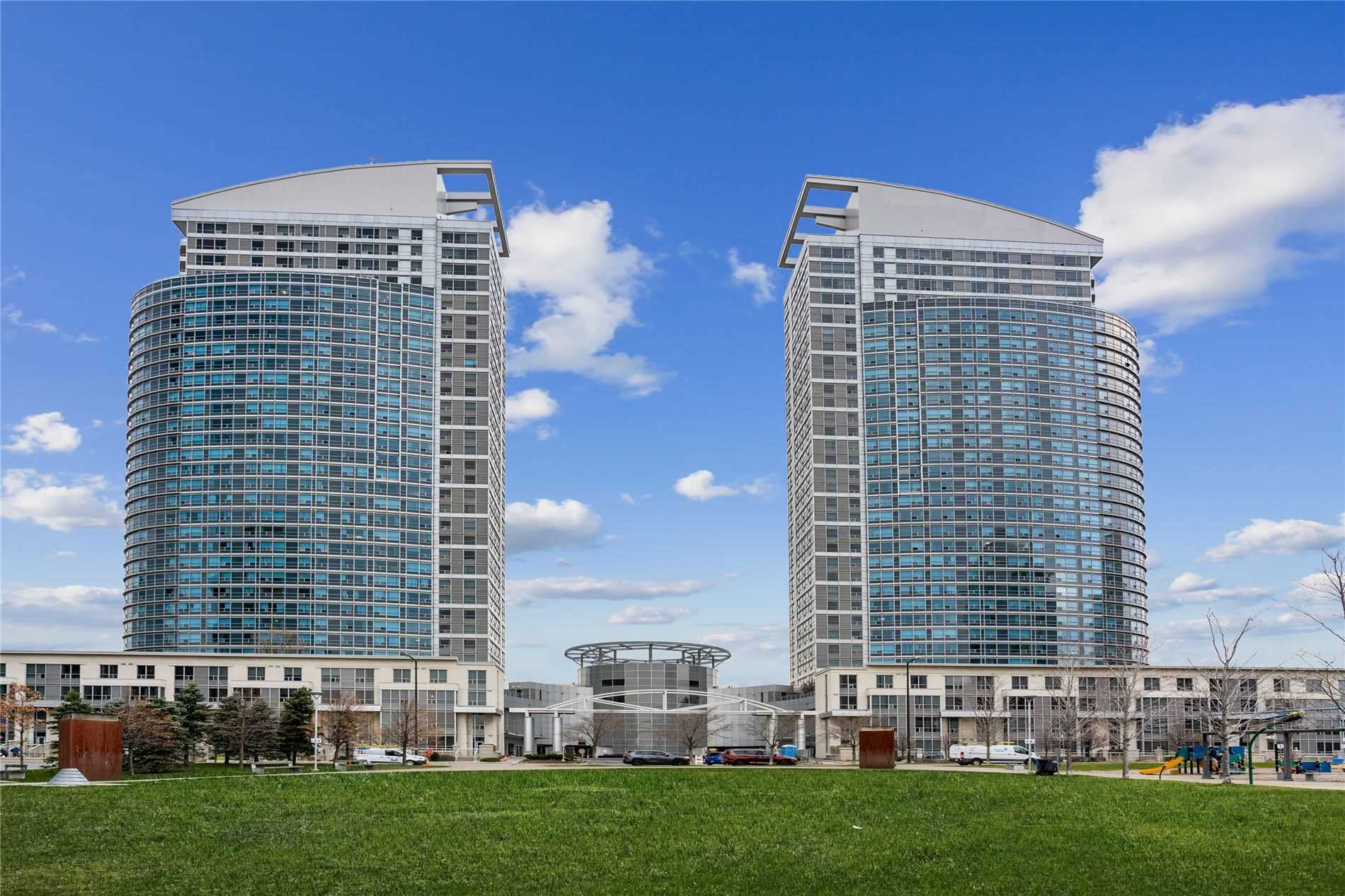 1205 36 Lee Centre Dr, Scarborough Sold, E4997192 Condos.ca 1205 36 Lee Centre Dr, Scarborough Sold, E4997192 Condos.ca