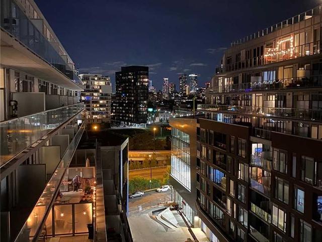 824 - 15 Baseball Pl