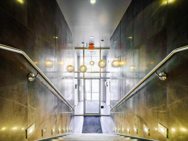 501 - 625 Queen St E