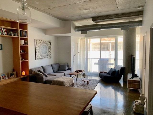 403 - 201 Carlaw Ave