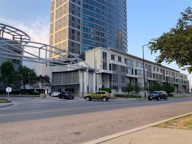 1605 - 38 Lee Centre Dr