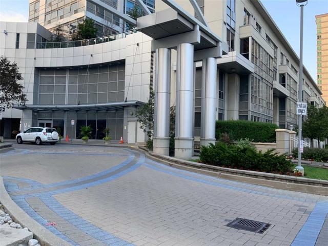 1605 - 38 Lee Centre Dr