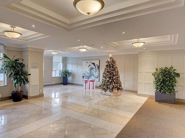 1306 - 330 Mccowan Rd