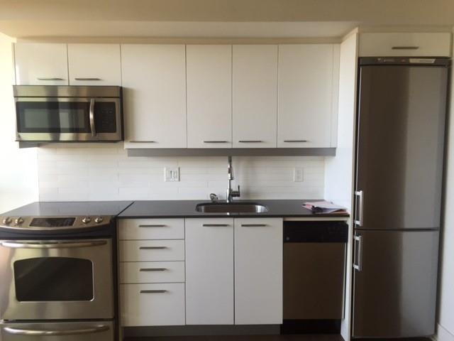 218 - 630 Queen St E