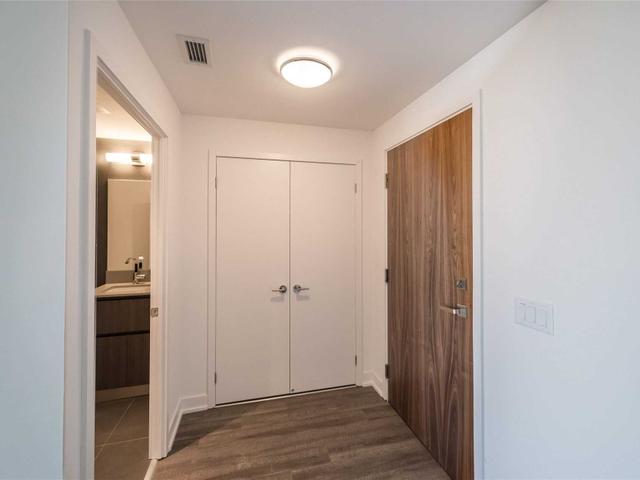 1506 - 15 Baseball Pl