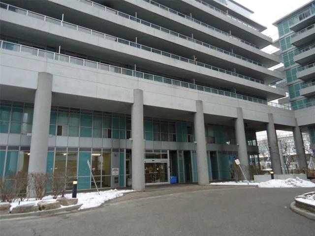 404 - 60 Town Centre Crt